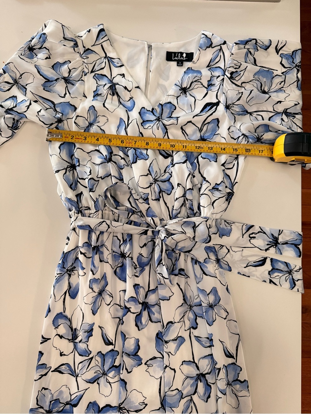 Lulus Floral V-Neck Wide-Leg Jumpsuit in Cream and Blue- fully lined, size small - Picture 8 of 14